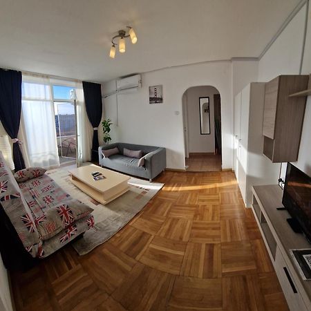 Two Rooms Central Bukarest Exterior foto